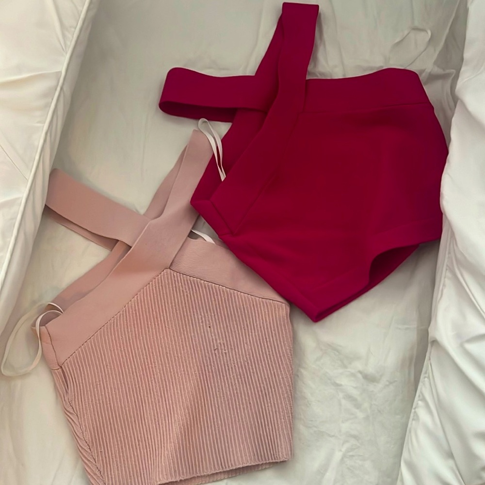 Aritzia Babaton Cross Neck top